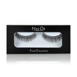 SOPHISTICATED FALSE EYELASHES